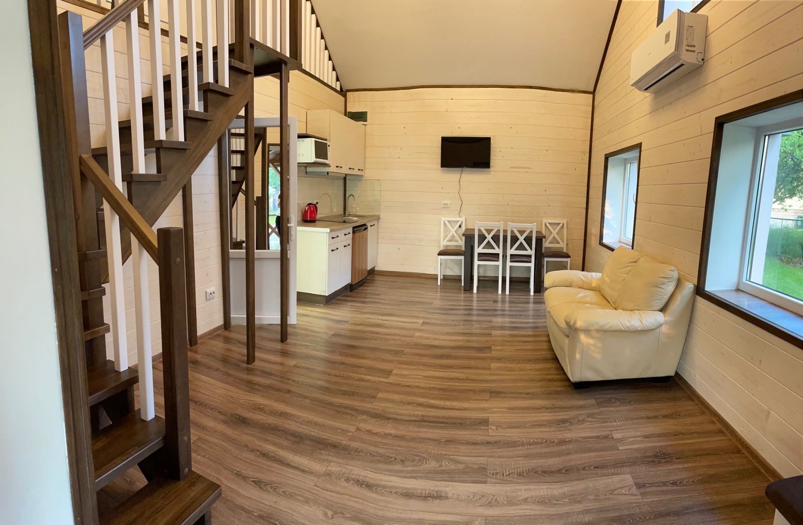 Фото 3 житла «Family Apartment» у Верховина